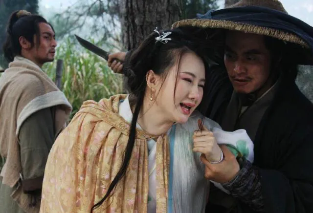 潘巧云之死太冤枉：丈夫杨雄只是想写休书，但是好兄弟石秀却递上了刀子！