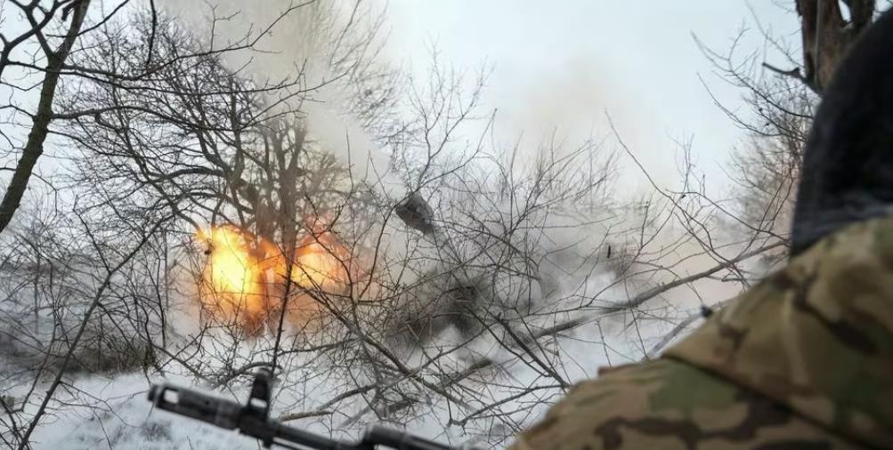 #马克龙：不排除北约军队进驻乌克兰#
马克龙最近的两条言论颇引人注意。
其中一条