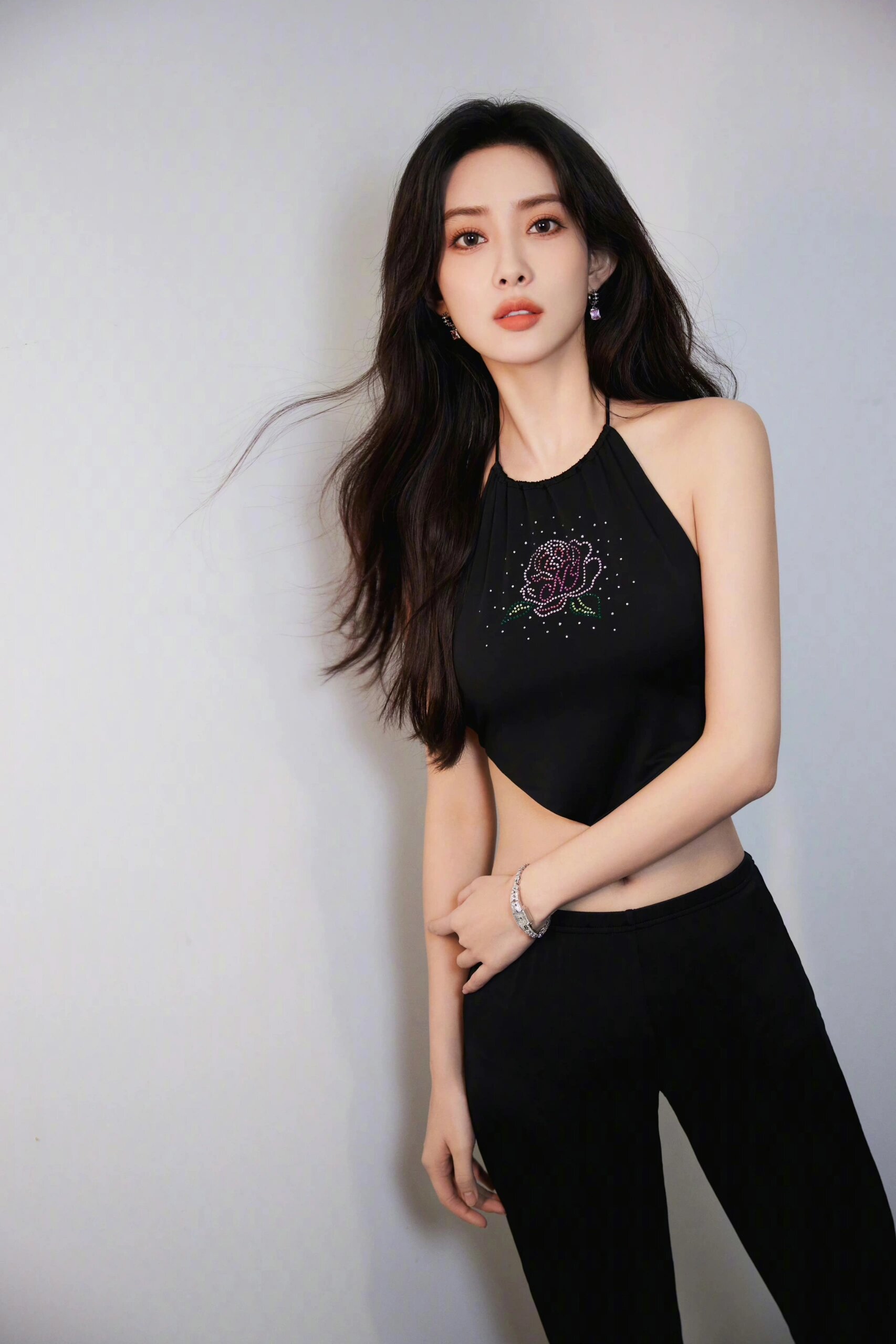 孟子义这小蛮腰，身材真好！