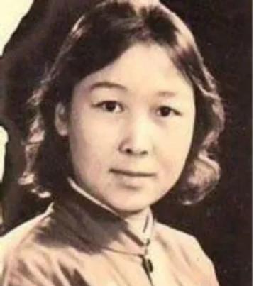 1980年5月16日，34岁的遇罗锦以夫妻感情破裂向法院申请离婚，谁也不曾想到，