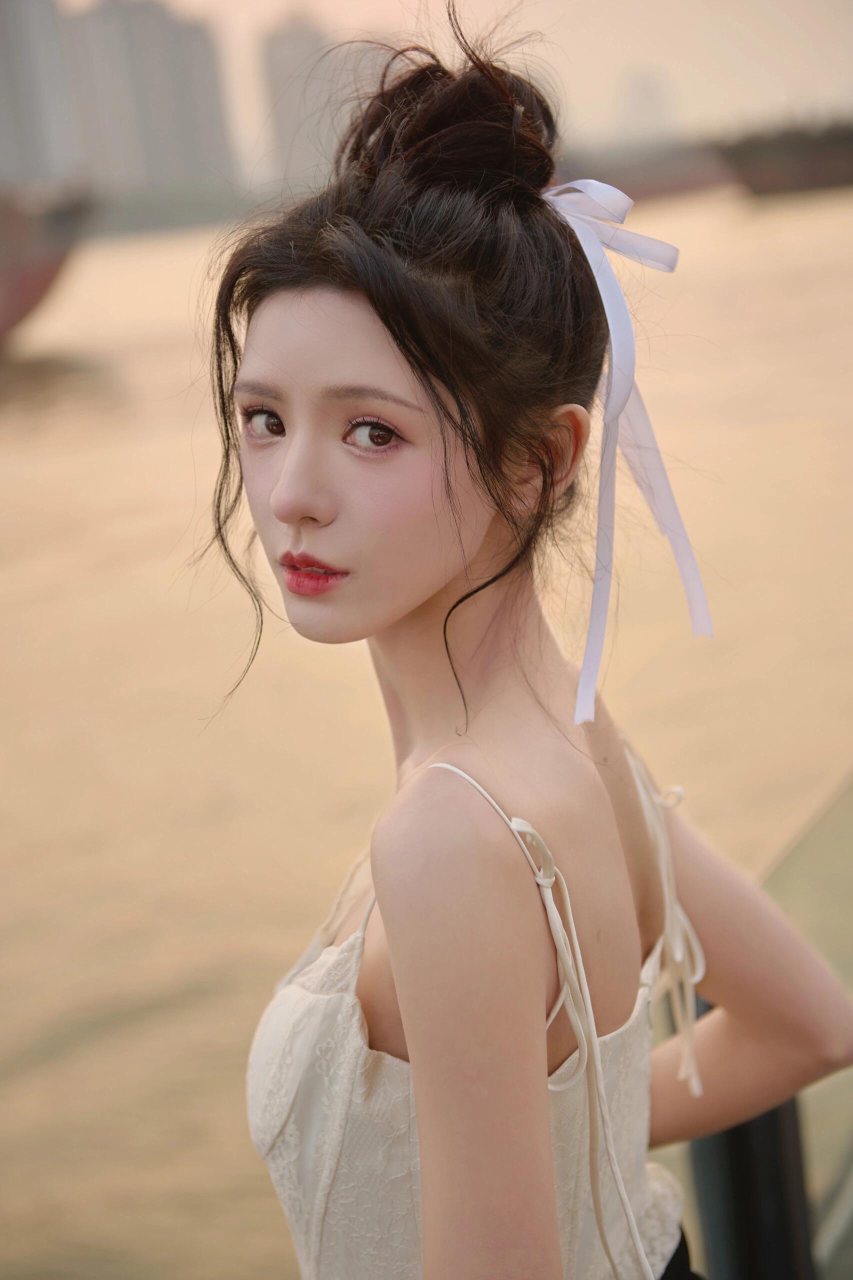 张予曦小说女主脸