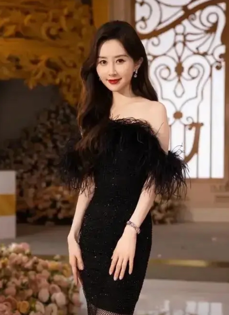 舒畅，真的没想到！

12月8日，演员舒畅突然引发热议，不过这一次不是因为她拍摄
