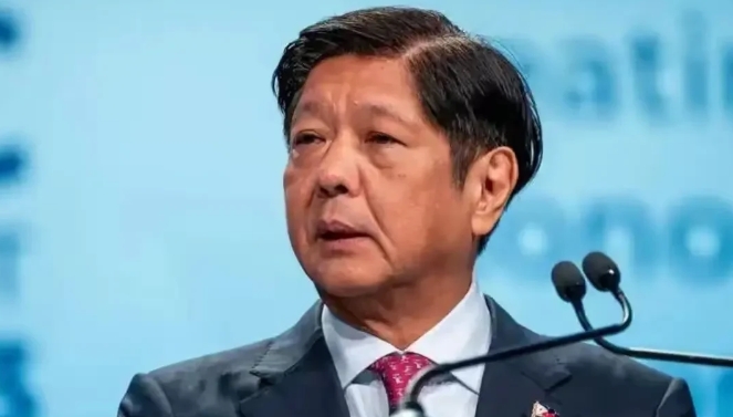 马科斯出卖国家利益，6国军队或将派兵入菲。
 
据外媒报道，美国、日本、澳大利亚