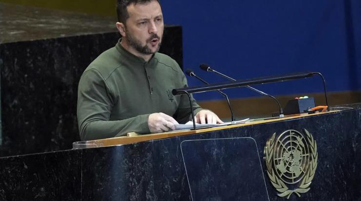 德国之声9月25日报道，乌克兰总统泽连斯基质疑中国和巴西推动乌克兰和平背后的“真