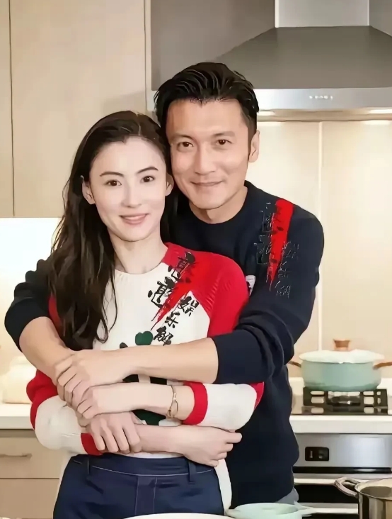 谢霆锋，后不后悔啊？那位姑娘，长得美，身材棒，心地善良，疼孩子，敬长辈，年纪还比
