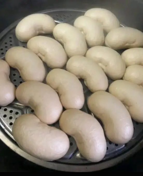 刚回来，就看见给我蒸馒头，对我太好了