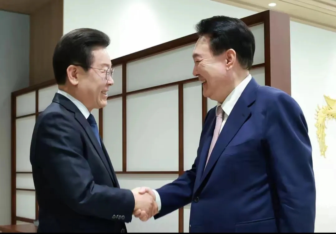 让自己立于不败之地，老李真是比尹总高明多了