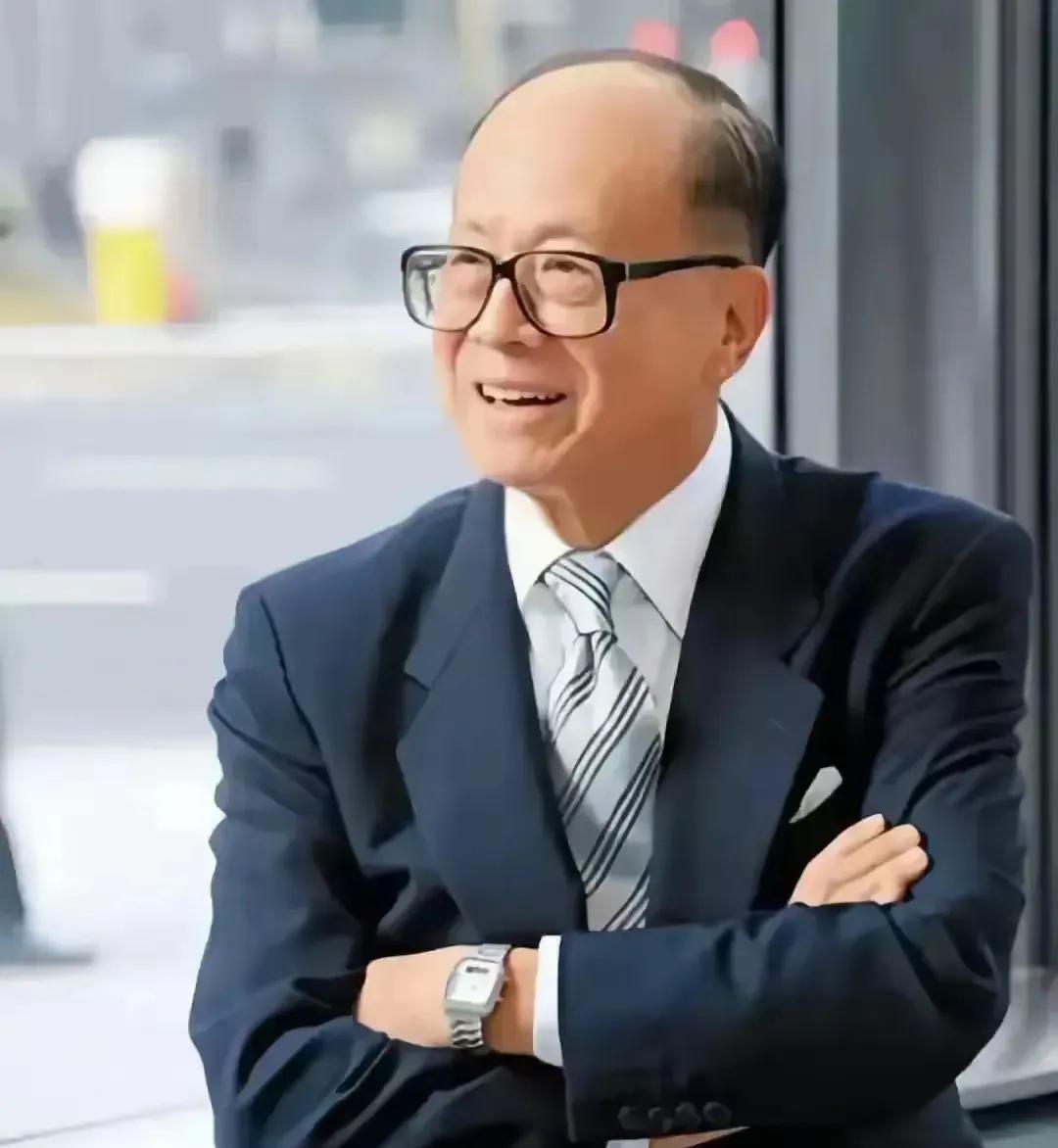 英伟达老黄为什么来深圳？
我想有8点原因：
1.  第一个：腾讯是英伟达全球To