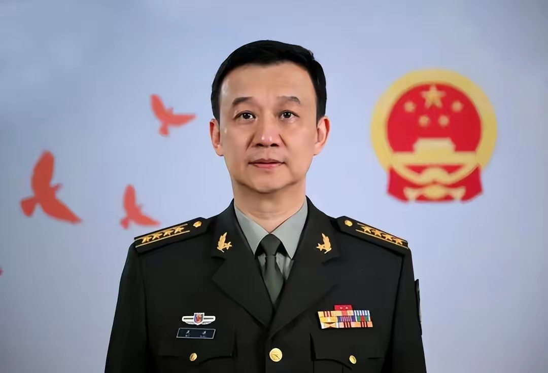 今年的政府工作报告删掉了“和平统一”表述，解放军释放两岸统一重大信号:练兵备战，