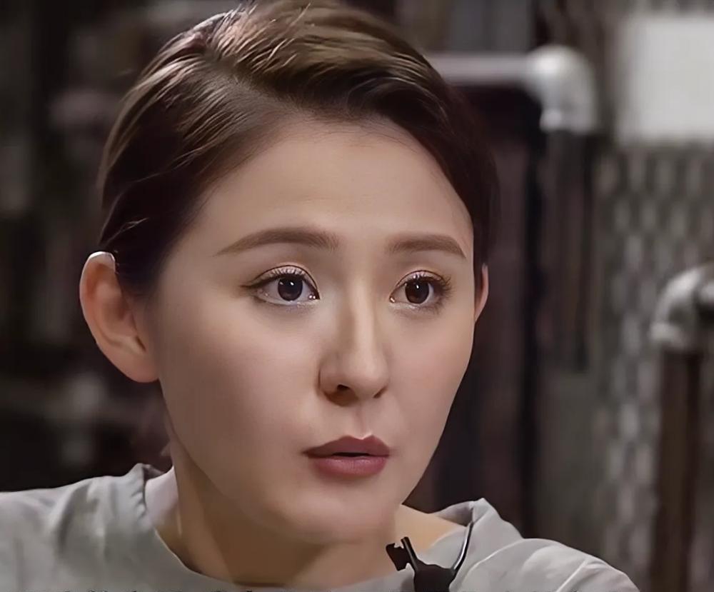 演员热依扎说过的话，只能选择一句！

走红之后，网上对我的外貌评价可不少，说我不