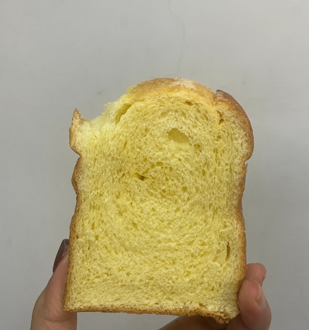 婆婆永远不可能把你当家人，谎话连篇的。今天我烧晚饭，上班累了就和婆婆说晚饭简单吃