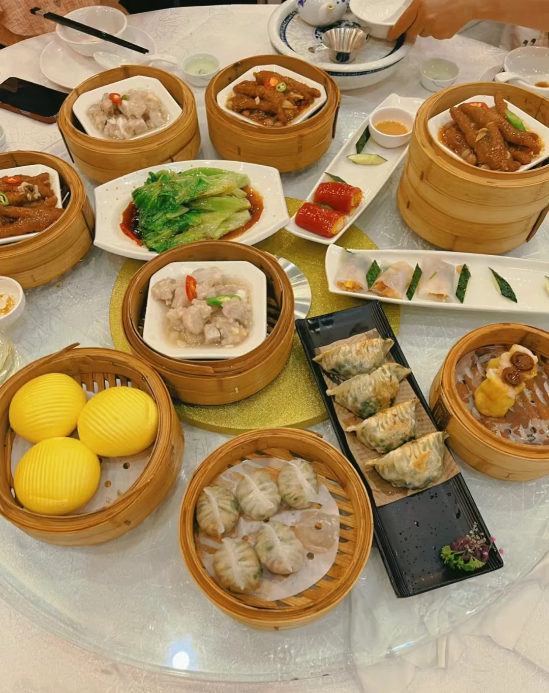 享受广东早茶
