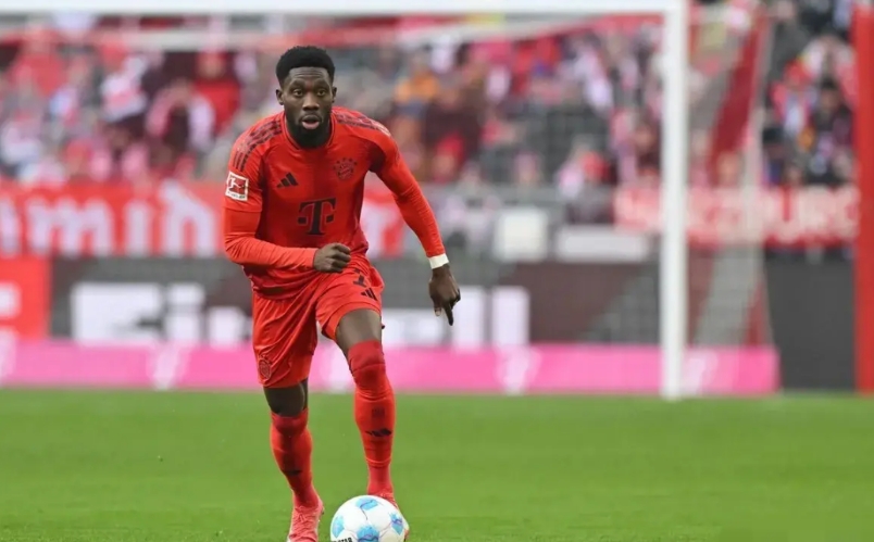 皇马成了拜仁一众球星的抬价工具了！阿方索.戴维斯利用皇马的兴趣，逼迫拜仁管理层付