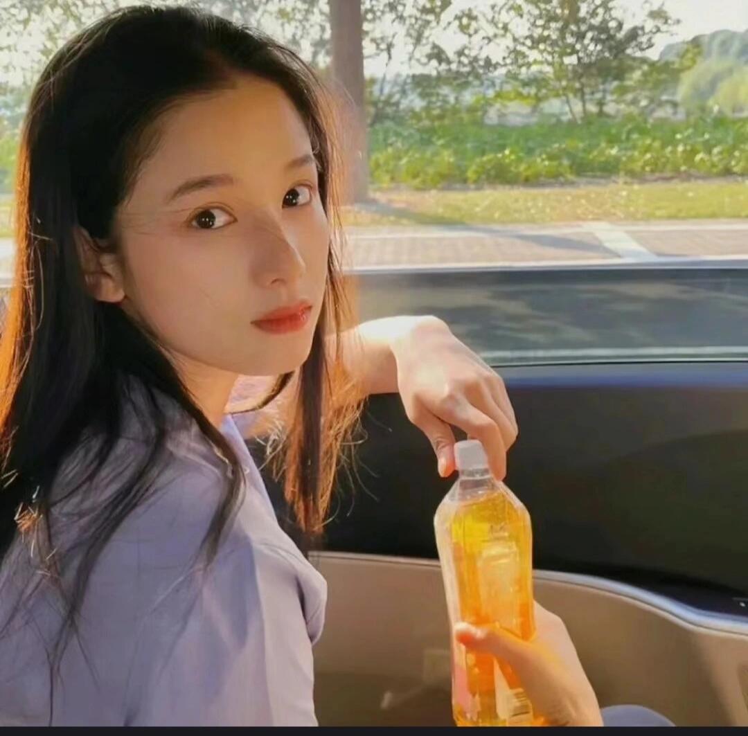 张婧仪壁纸大放送