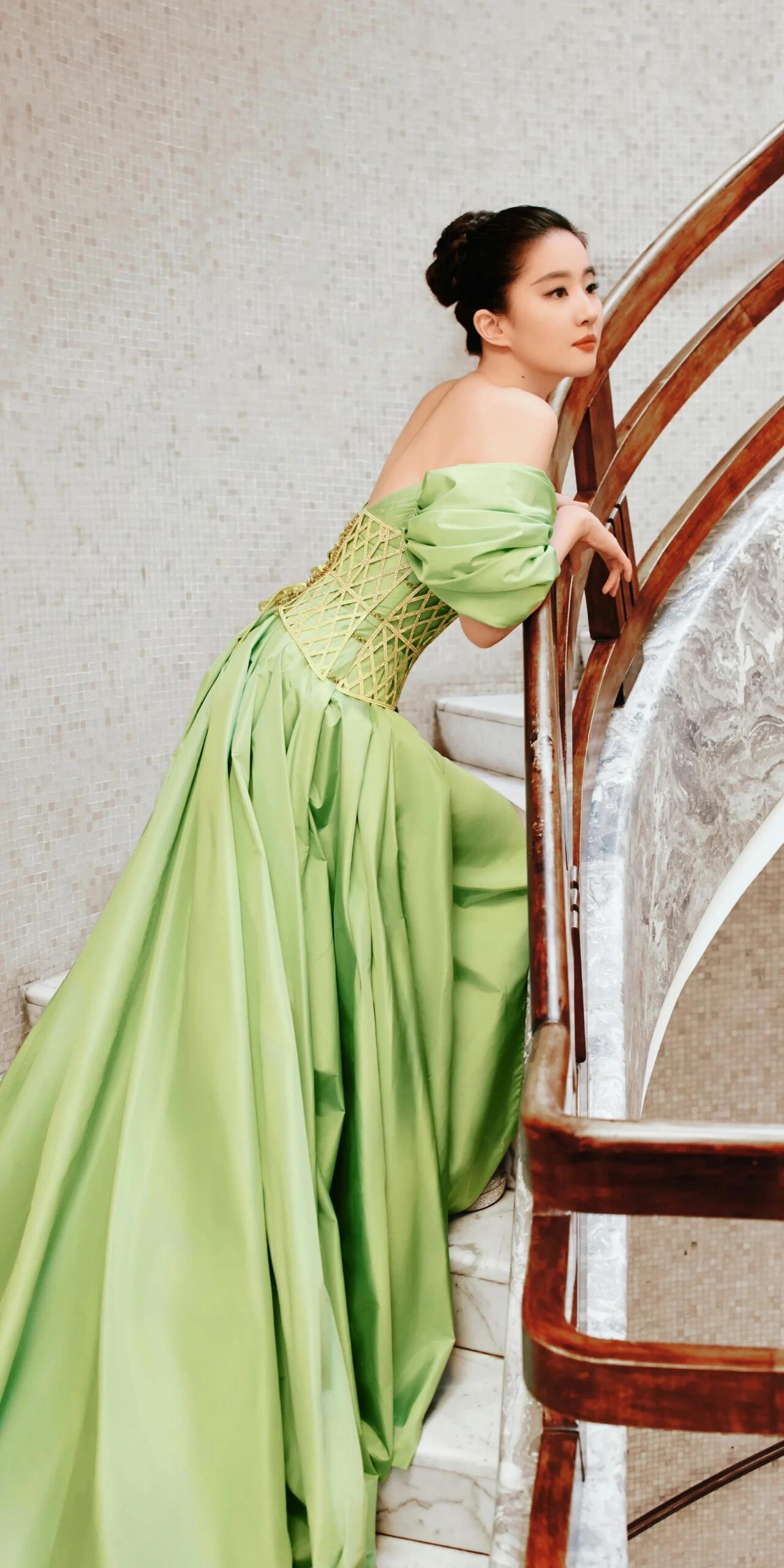 妥妥的在逃公主