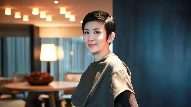 知名女星恋爱20年不结婚，还好背后有他