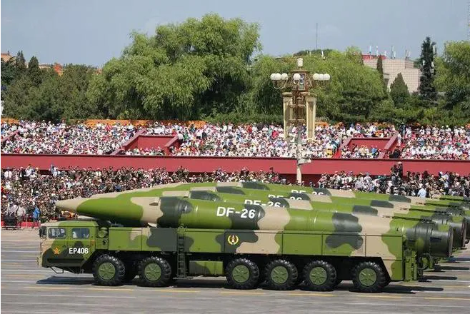 美国为什么一直不敢向中国开战？是中国武器强大了吗？

这样的问题可以说是老生常谈