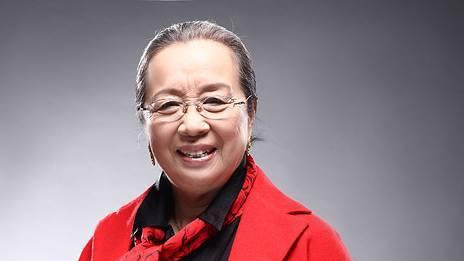“容嬷嬷”年轻时是校花？18岁照片曝光惊艳众人，一点不输杨幂