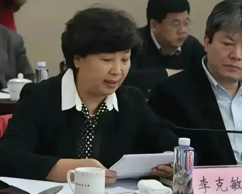 如果说当初宋凯就任足协主席是为了“救急”，那么这位李克敏任命为中足联理事长是为了