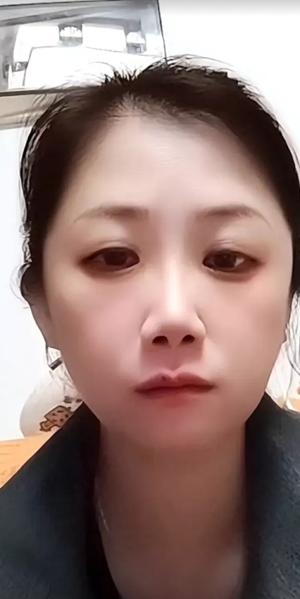 昨晚，关于郭艾伦回家过年，大量球迷在桃仙机场迎接，现场盛况空前。知名篮球记者，吉