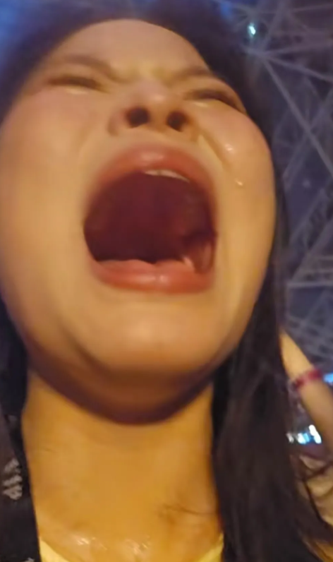 河南一名中年女子购买车位，付款后两年未使用。期间物业公司将车位分配给另一男子使用