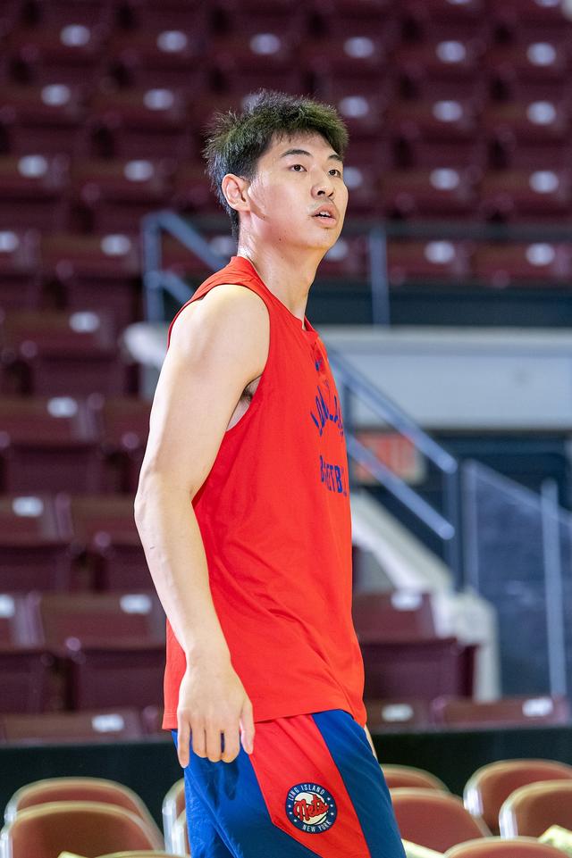 今天（北京时间 12 月 12 日）长岛篮网对阵缅因凯尔特人这比赛可出了个让人揪