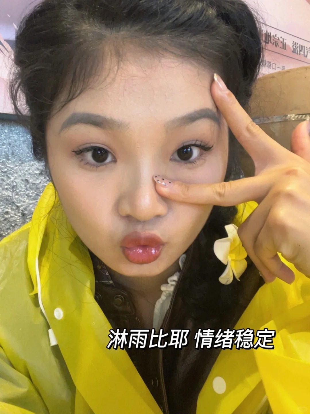 请郴州文旅无条件偿还我两天假期
此时一个想出片带了拍立得的小女孩轻轻碎了