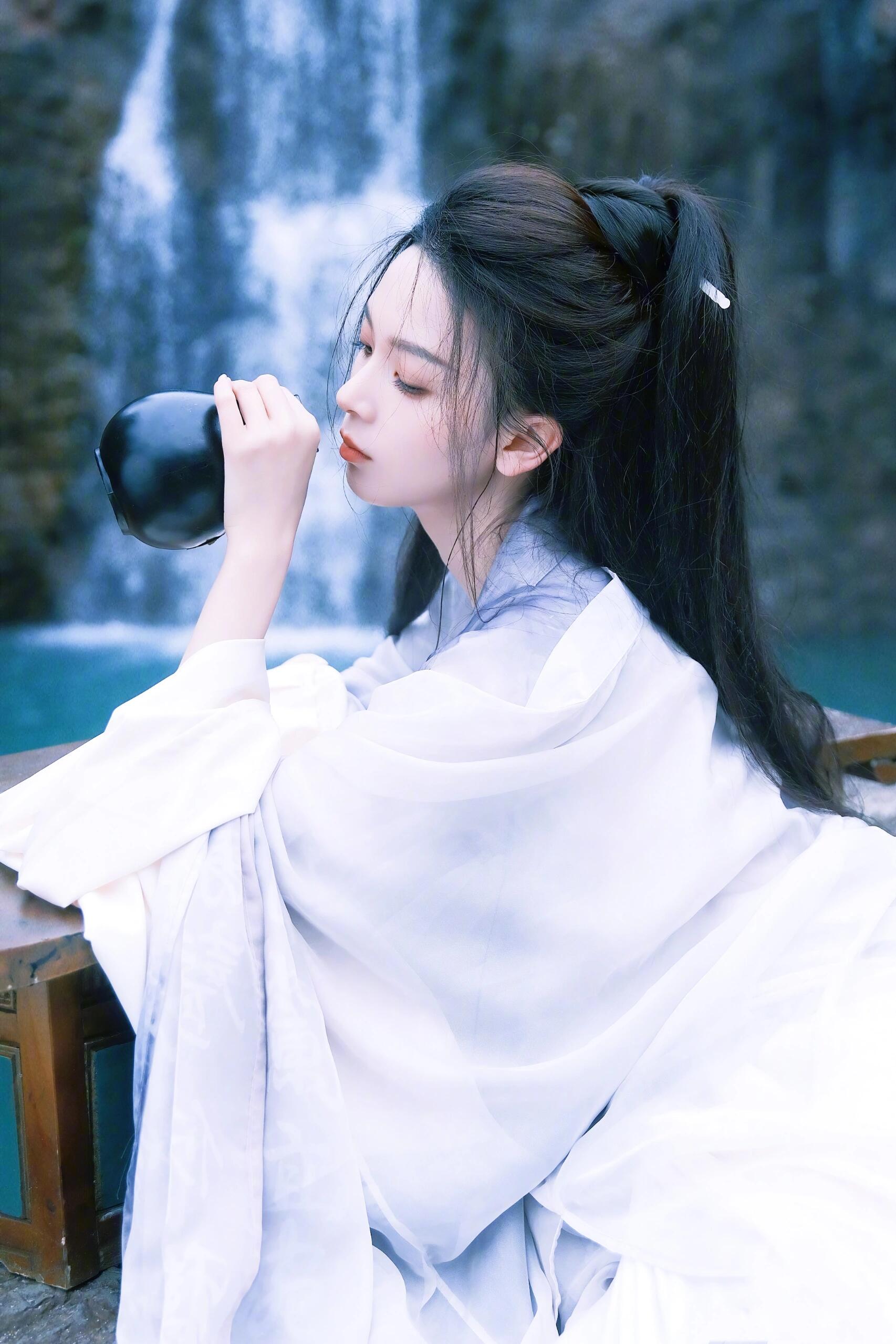 我那厌恶尘世归隐山林的大师姐|陈瑶