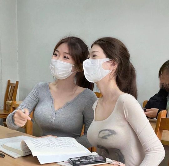 有这样的同桌，你们还会翘课吗？