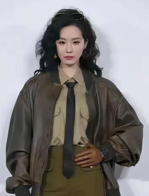 刘诗诗新造型像变了个人！感觉年龄感一下子就上来了
