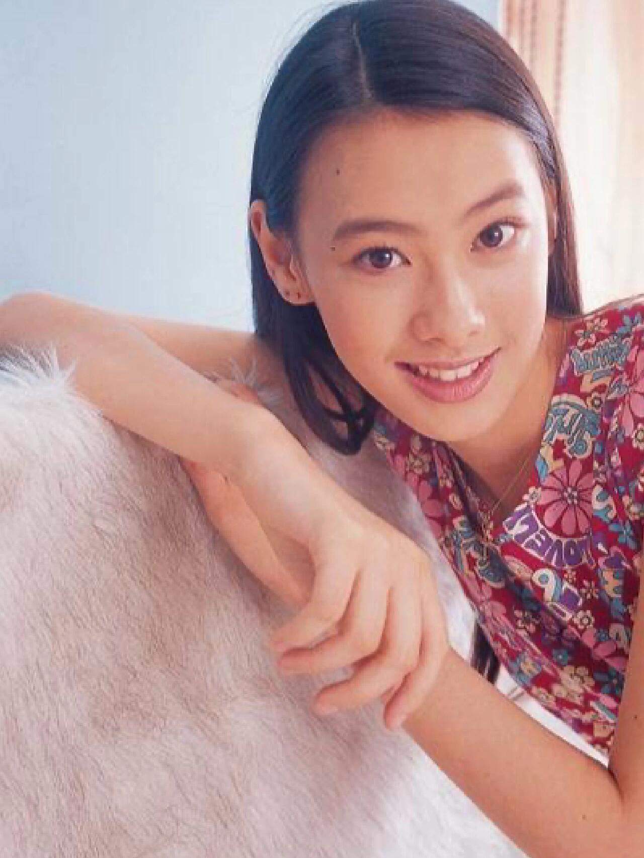 19岁的她选择了捷径：做大富豪的女朋友