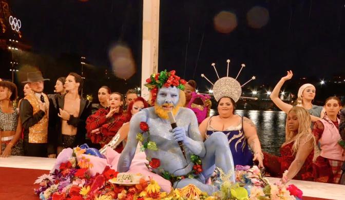 非常满意！马克龙连发三条消息大赞开幕式！法国巴黎奥运会开幕式引发了巨大争议之后，