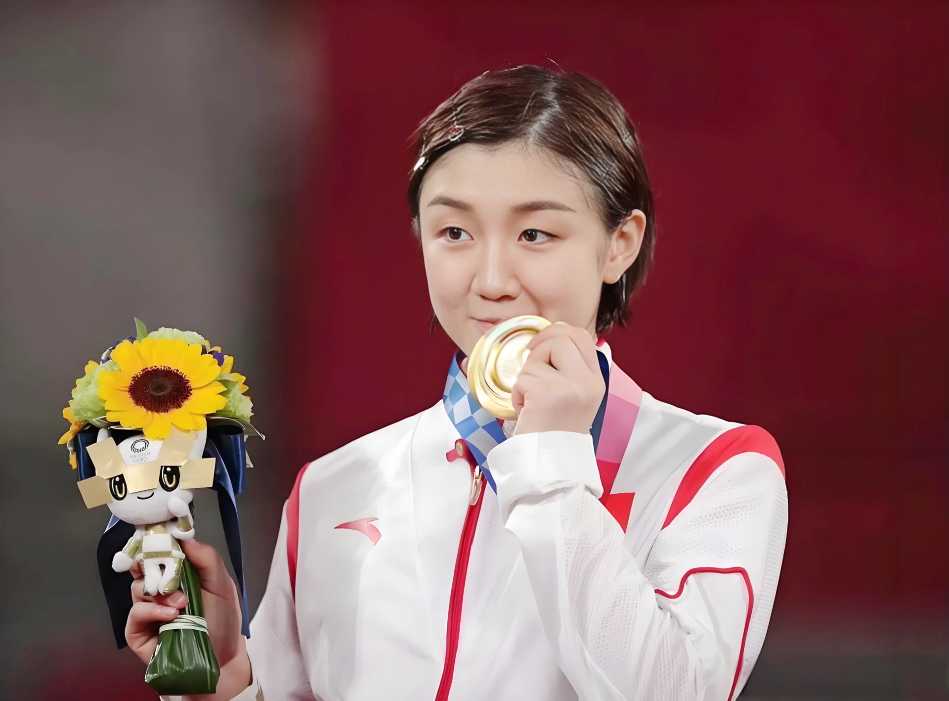 陈梦成功卫冕，孙颖莎遗憾落败，中国队包揽金银牌
2024年巴黎奥运会，卫冕冠军陈