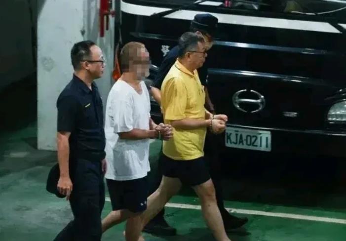 绿营媒体再曝柯文哲昔日还曾企图通过投资媒体，控制媒体！

台北市前市长、民众党主