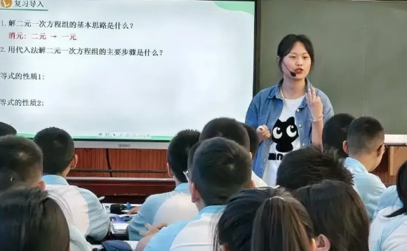 教师九大花式躺平
一、称病的。以自身有病为由，各种甩教学任务的。
二、道劳的。过