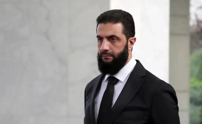 朱拉尼已经四面楚歌了，叙利亚内部的局势迅速恶化，各大武装根本不给沙姆组织面子。这