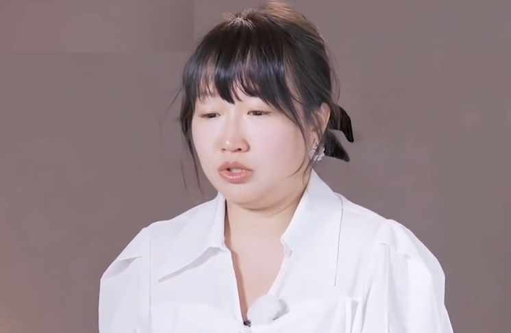 麦琳回门宴瘦了好多