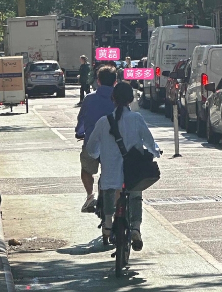 黄磊黄多多纽约街头骑车