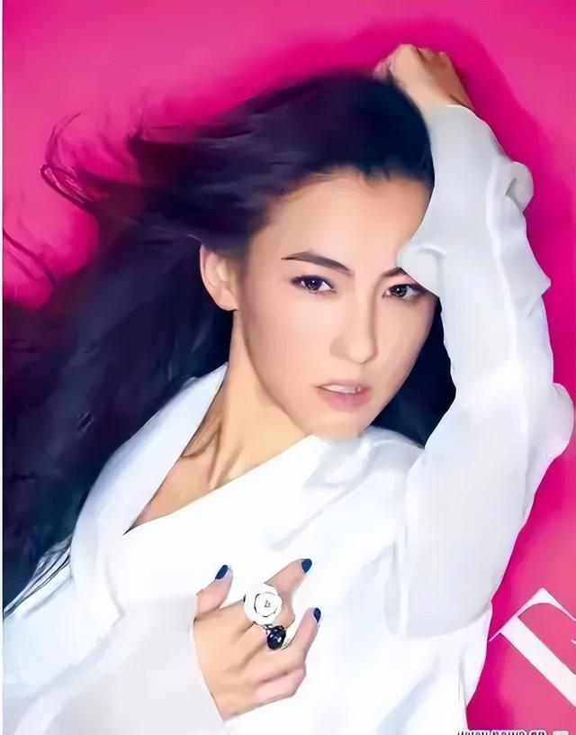 这一次,42岁的张柏芝彻底撕碎了身上的“遮羞布”(张柏芝唱哭了王菲的歌)-第30张图片-九妖电影 这一次,42岁的张柏芝彻底撕碎了身上的“遮羞布”(张柏芝唱哭了王菲的歌)-第30张图片-九妖电影