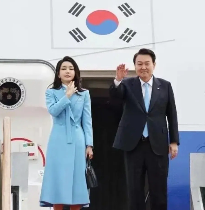 为了所爱的女人，不惜得罪全体国会议员，尹锡悦这次是吃不了兜着走！
190：0韩国