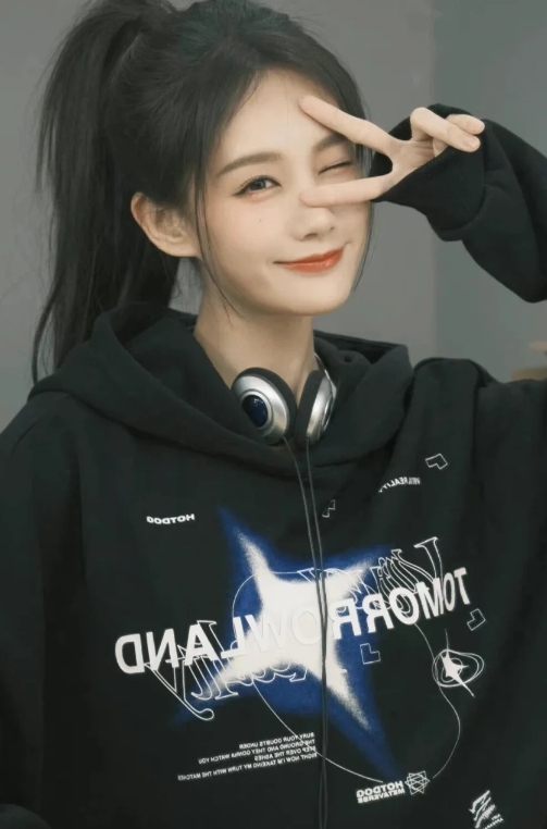 李一桐简直太美了