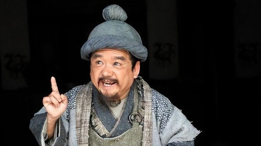 中国第一矮星陈三木：身高1米28却娶了四个老婆，一个比一个漂亮