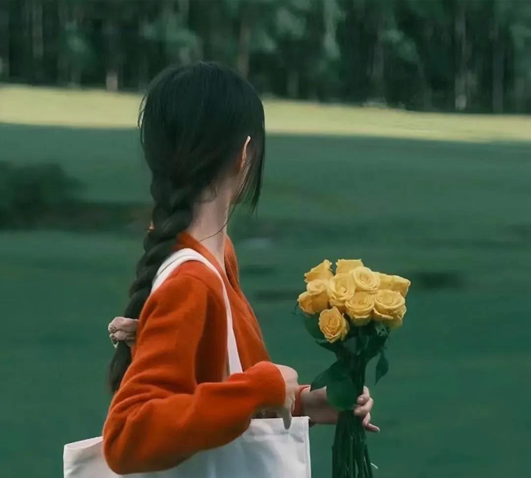 生活中，要狠狠记住的心眼：
1.男人找情人，一般看女人的颜值和身材，但结婚一定会