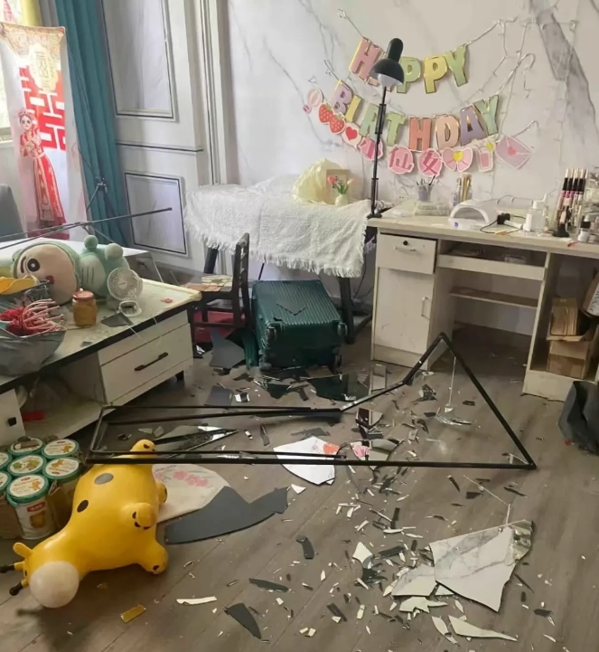 用自己的惨痛教训告诉大家，经济大权一定要掌握在自己手里！老公前天刚刚发了年终绩效