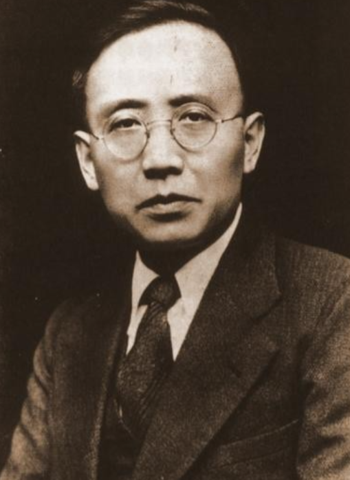 新婚之夜，郭沫若见新娘子太丑而愤怒离去，拒绝洞房。就在他转身要走的时候，新娘拉住