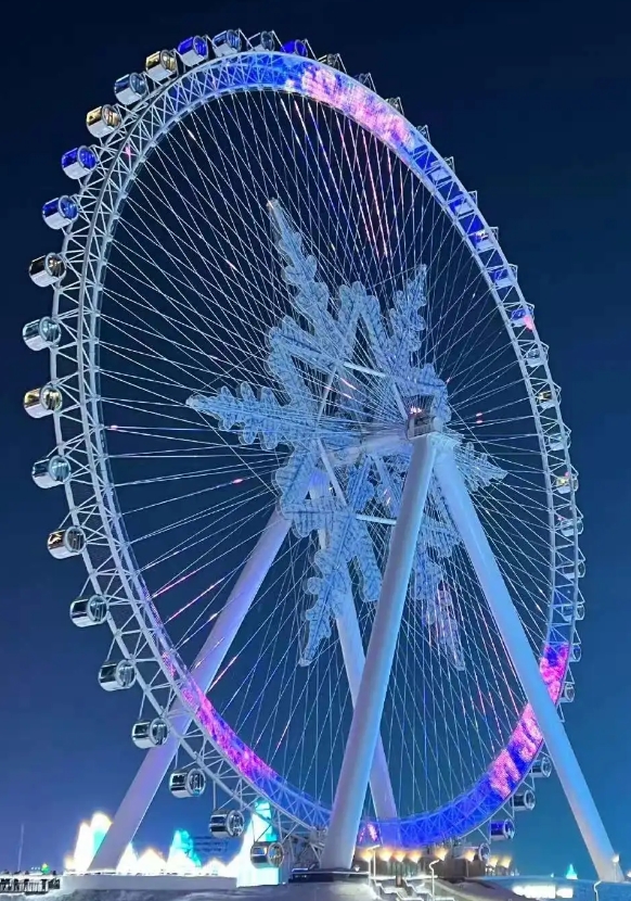 哈尔滨冰雪大世界门票，都吵吵说328贵，但你怎么不看看多少工人付出，建造维护成本