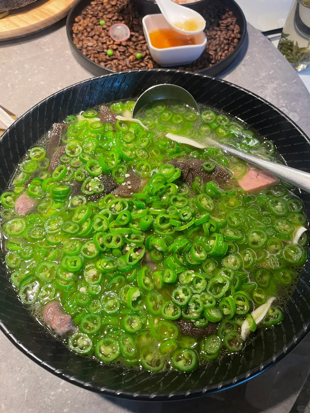 来猜一下这是什么菜…作为湖南人的我…