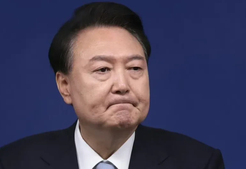 突发消息！尹锡悦连续三次拒绝韩国公调处的问询调查之后，公调处已经直接将尹锡悦涉嫌