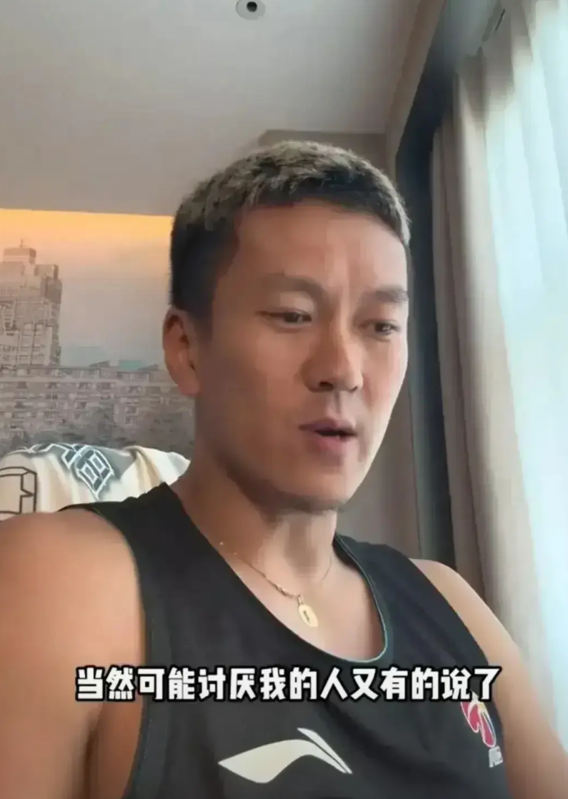杨政说矣进宏能进CBA我也能进！哈哈，脸打的真疼！
矣进宏体测报告出炉，四项全部