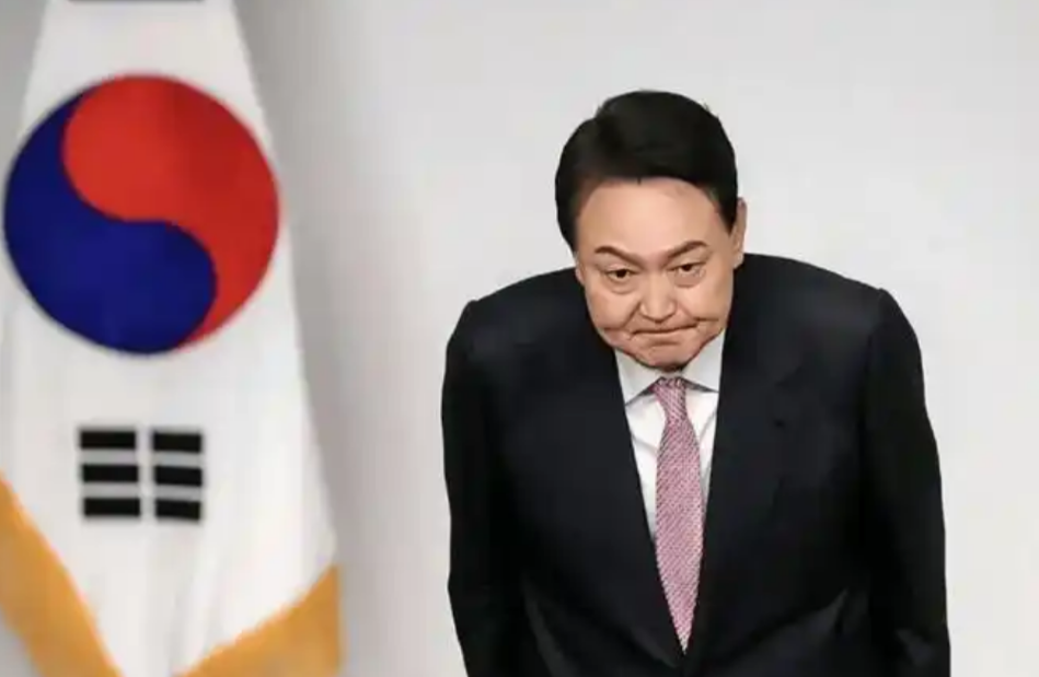 韩国总统弹劾出结果了！
这个过程也是相当的艰难，刚开始人数不够。导致投票不顺利，